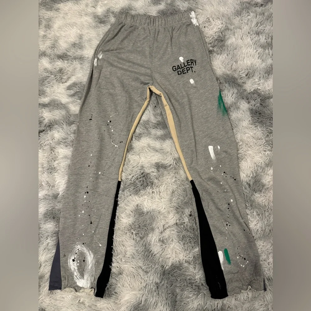 Gallery Dept Painted Flare Sweatpants Gray Size Medium or Large